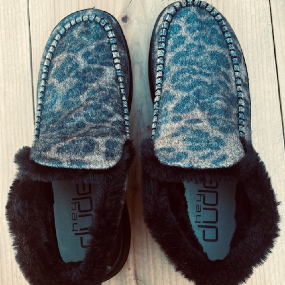 Women's Hey Dude - Denny Leo Nut - Brown Leopard Slipper / Booties 11